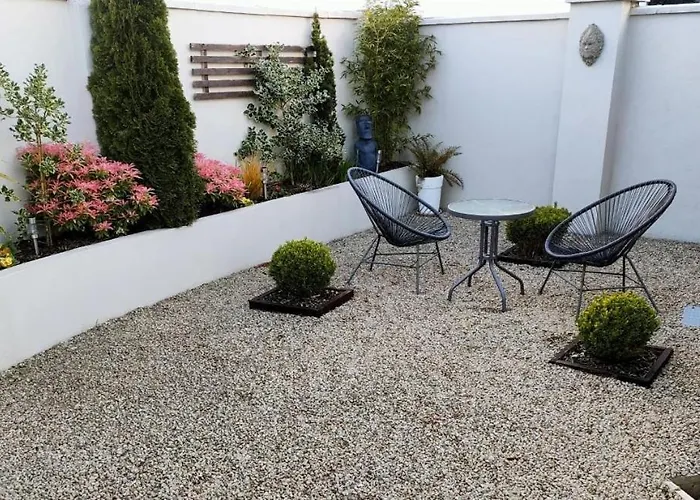 Russell Mews 아파트